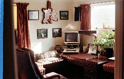 Yirmeyahu's Study in Conway, suburb of Orlando, Florida